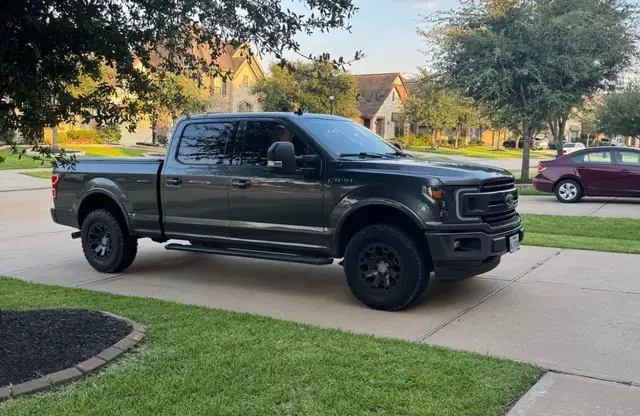 Ford F-150 Lariat